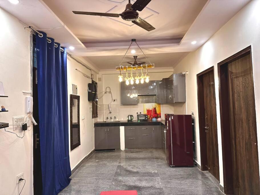 Nirvana 2bhk Delightful In Delhi New Delhi